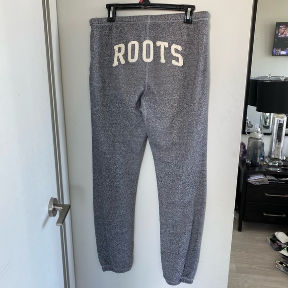 Grey roots sweatsuit - Picture 5 of 14